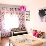 Evmorfias House 別荘